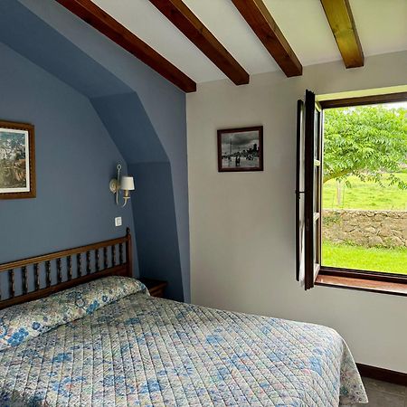 Posada La Roblera Affittacamere Orena Esterno foto